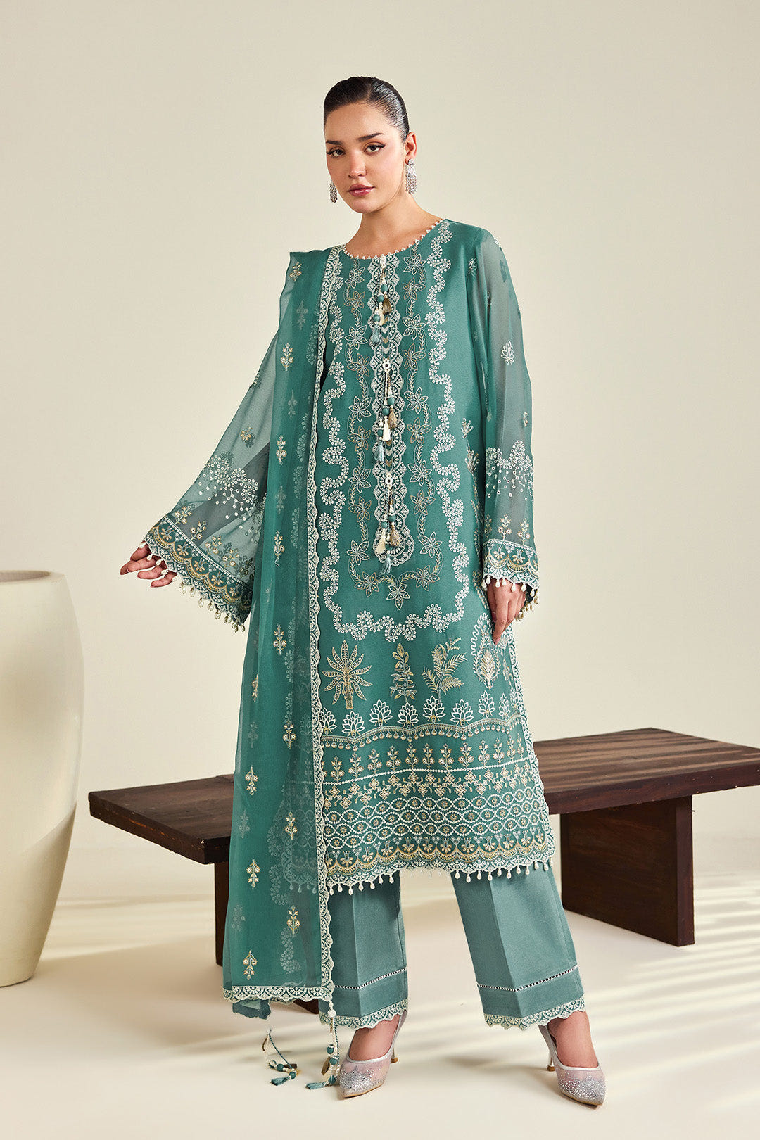 Alizeh | Dhaagay Formals |AF-DHG-5052-Zarqa