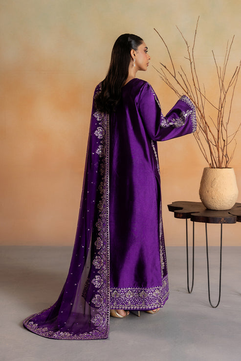 Emaan Adeel | Elara Formals | EVERLY, image 2