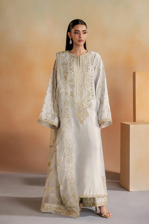 Emaan Adeel | Elara Formals | CLEO, image 4