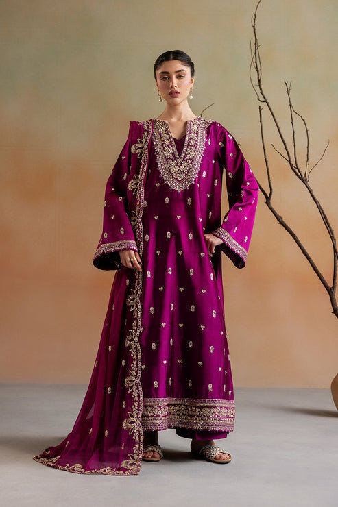Emaan Adeel | Elara Formals | FAYE