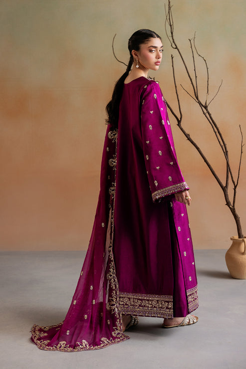 Emaan Adeel | Elara Formals | FAYE, image 2
