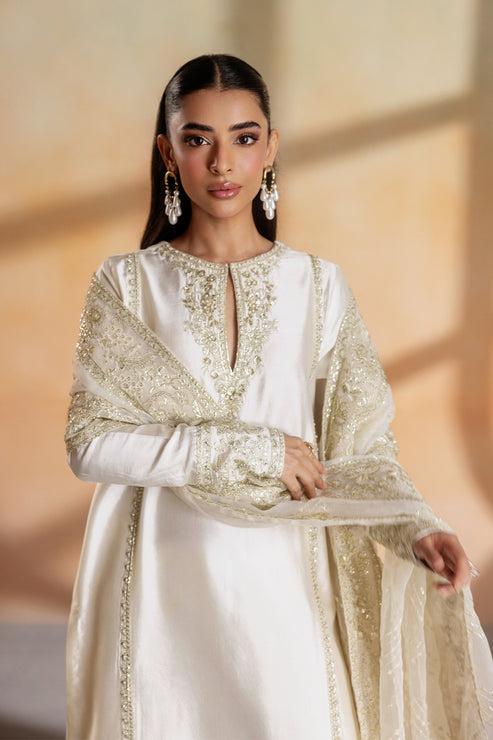 Emaan Adeel | Elara Formals | RUE, image 5