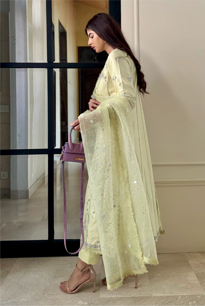 Muntaha | Formals | Kyra