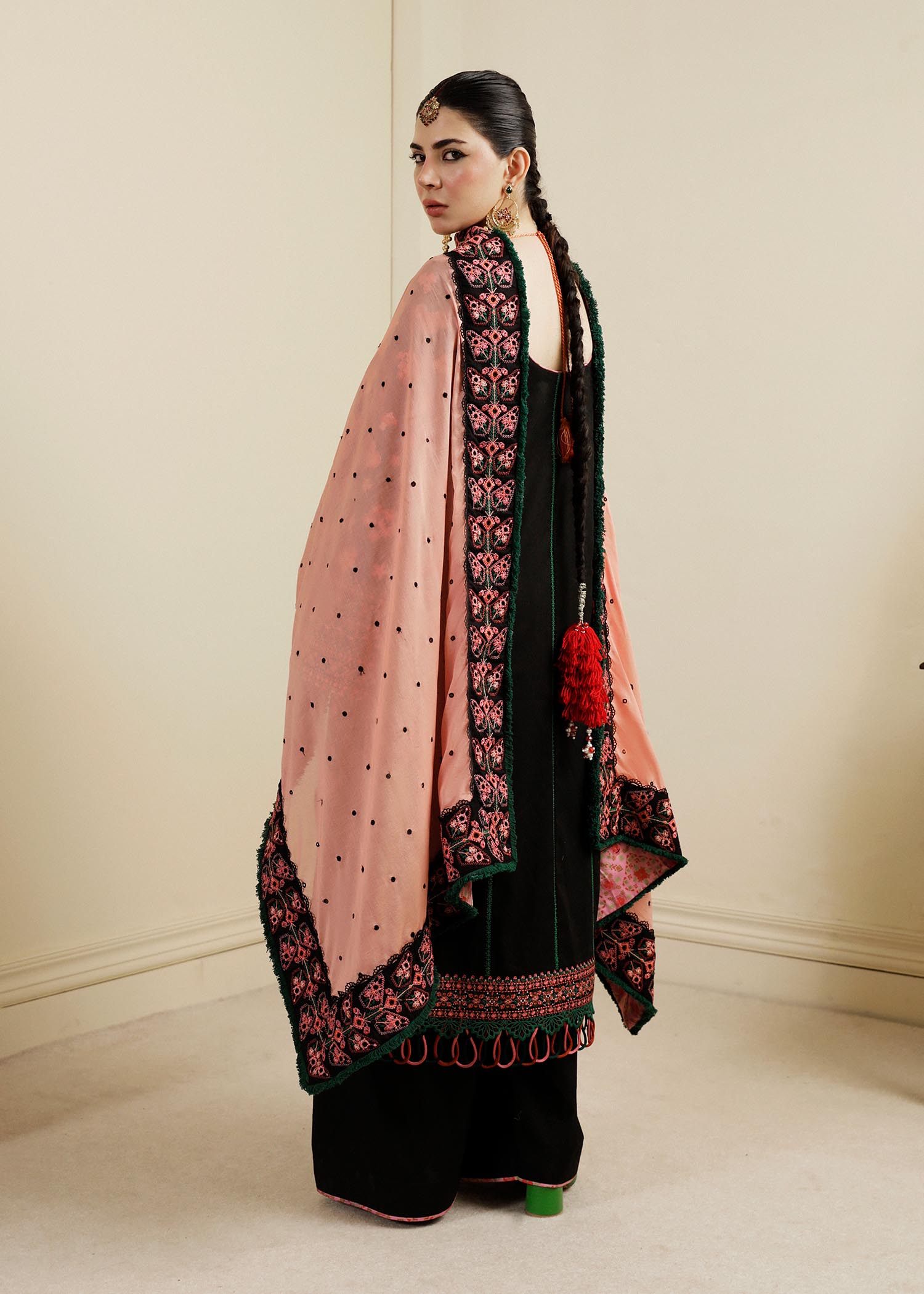 Hussain Rehar | Lawn SS 2023 | Noir