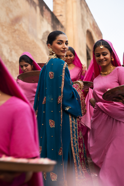 Emaan Adeel I The Empress Wedding Formals I VELANIS -  Emaan Adeel Ladies Clothes - Original Designer Dress - House of Maryam