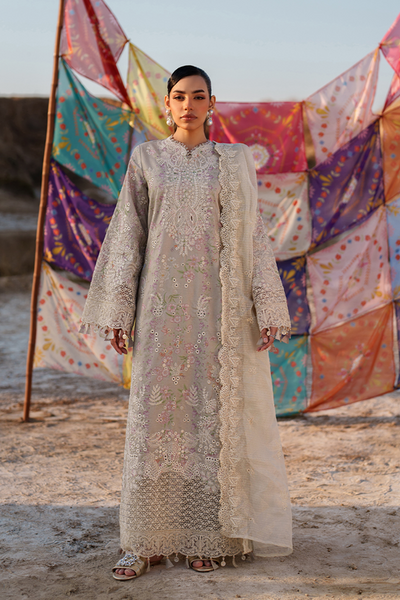 Emaan adeel | Sunlit Groove Luxury Lawn 26 | MEHVES