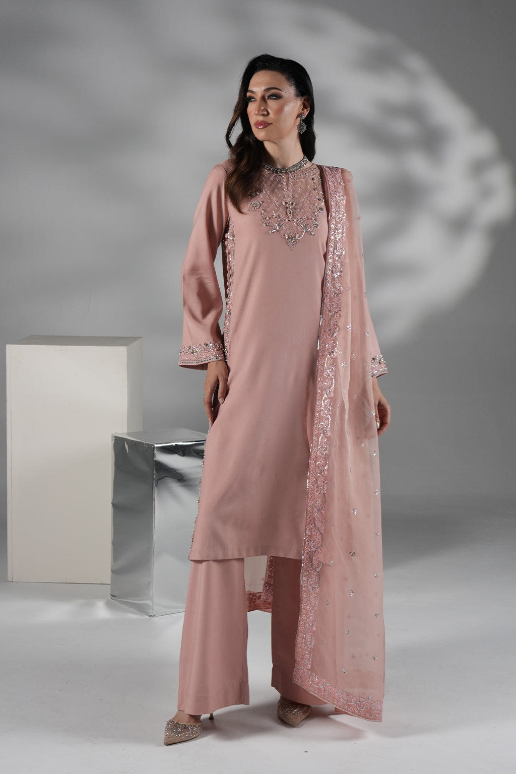 Amave | Oro Luxury Wear | AM-05