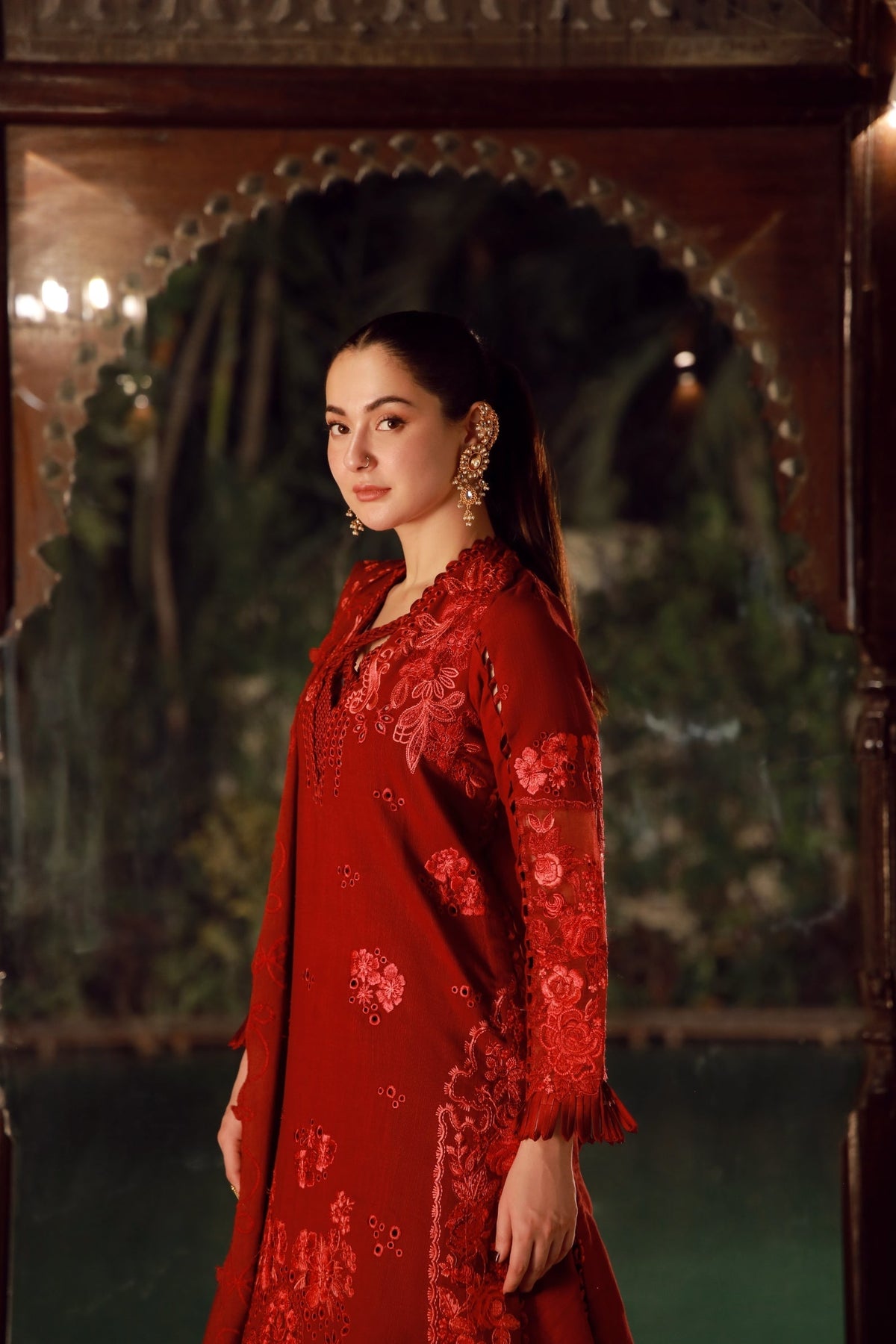 Maryam Hussain | Winter Shawl 25 | Riya, image 2