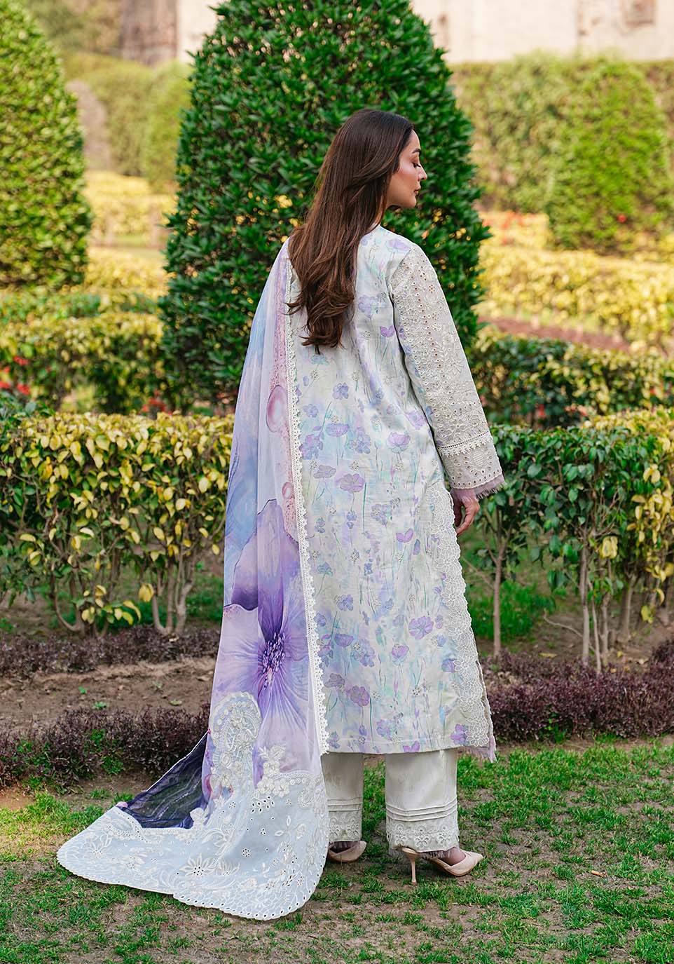 Zarqash | Luxe Lawn 26 | ZQL002-2