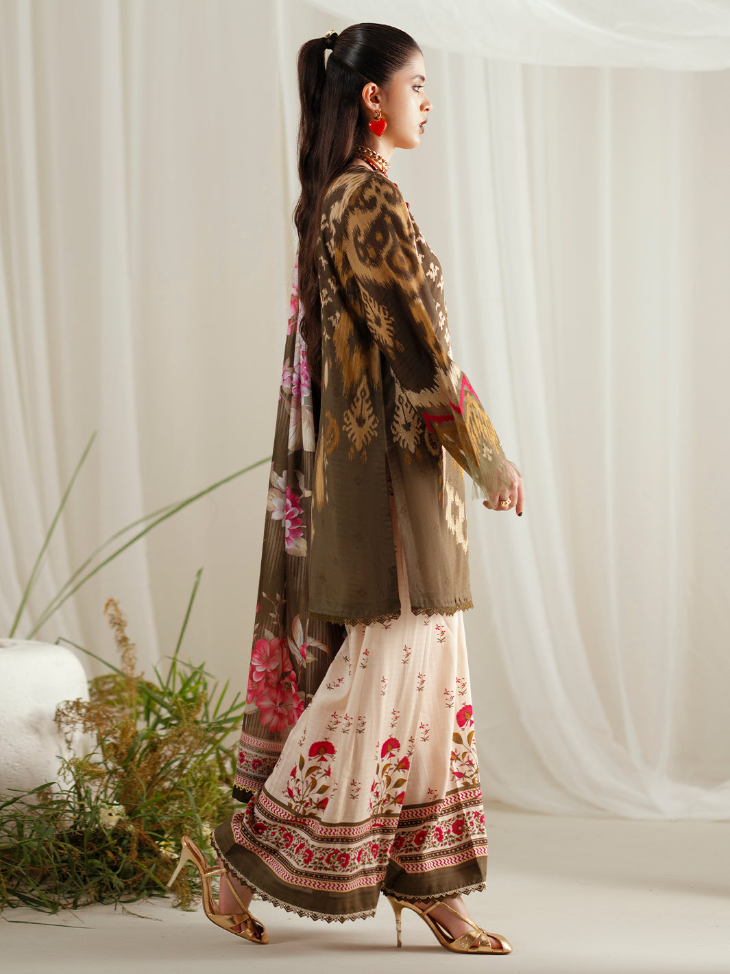 Bin Ilyas | Eres Bonita Viscose 25 | 1102-B, image 2