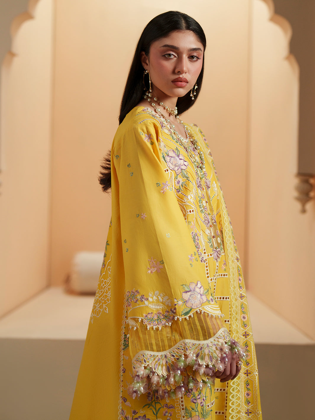 Bin Ilyas | Mashriq Luxury Lawn 26 | D-111-A, image 3