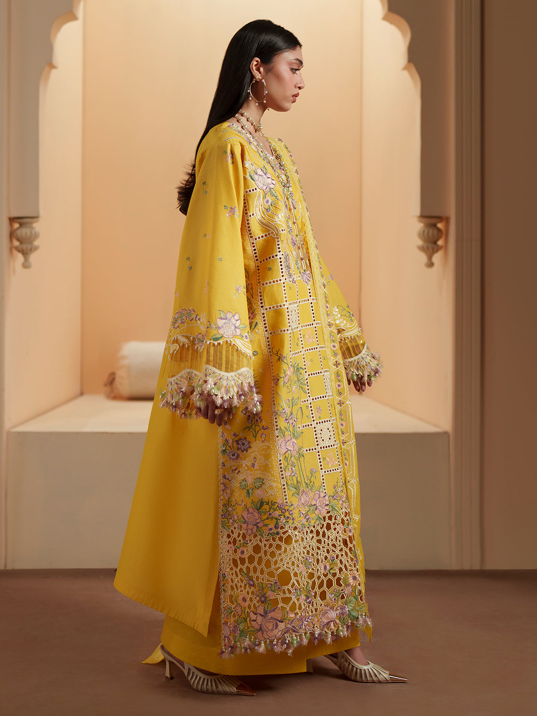 Bin Ilyas | Mashriq Luxury Lawn 26 | D-111-A, image 4