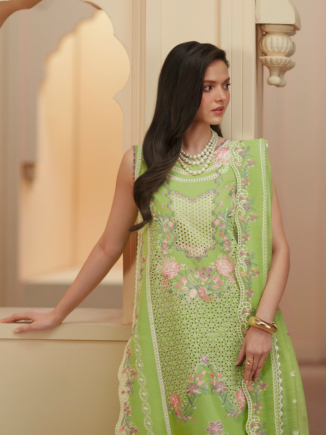 Bin Ilyas | Mashriq Luxury Lawn 26 | D-112-A, image 3