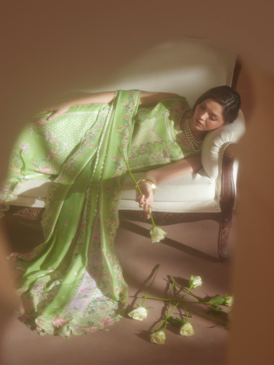 Bin Ilyas | Mashriq Luxury Lawn 26 | D-112-A, image 4