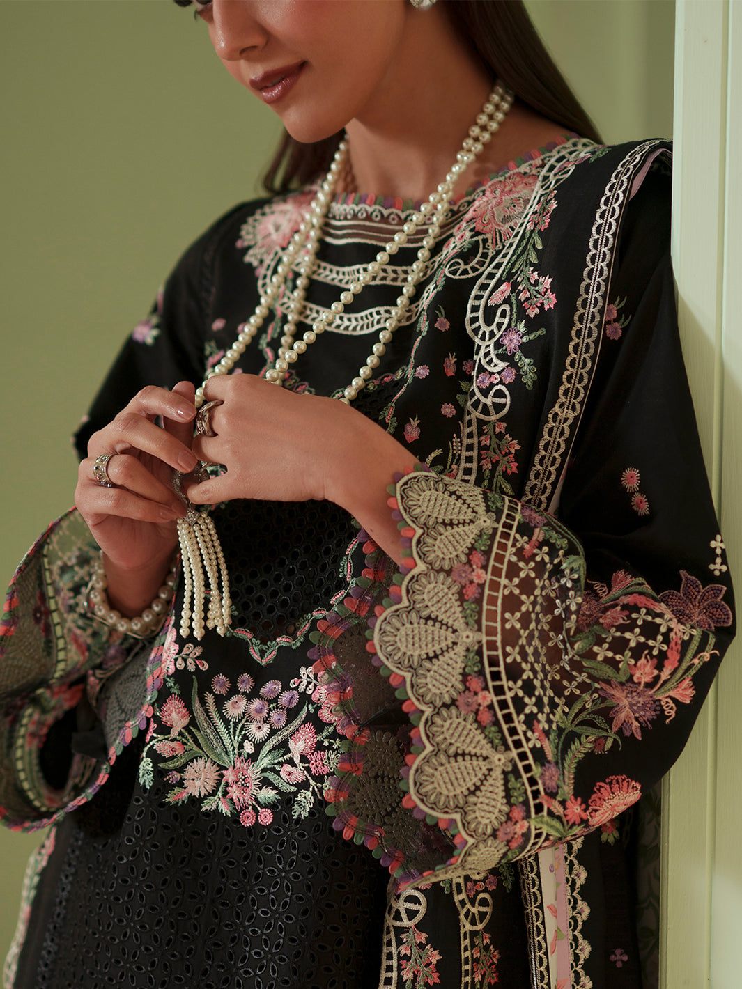 Bin Ilyas | Mashriq Luxury Lawn 26 | D-112-B-4