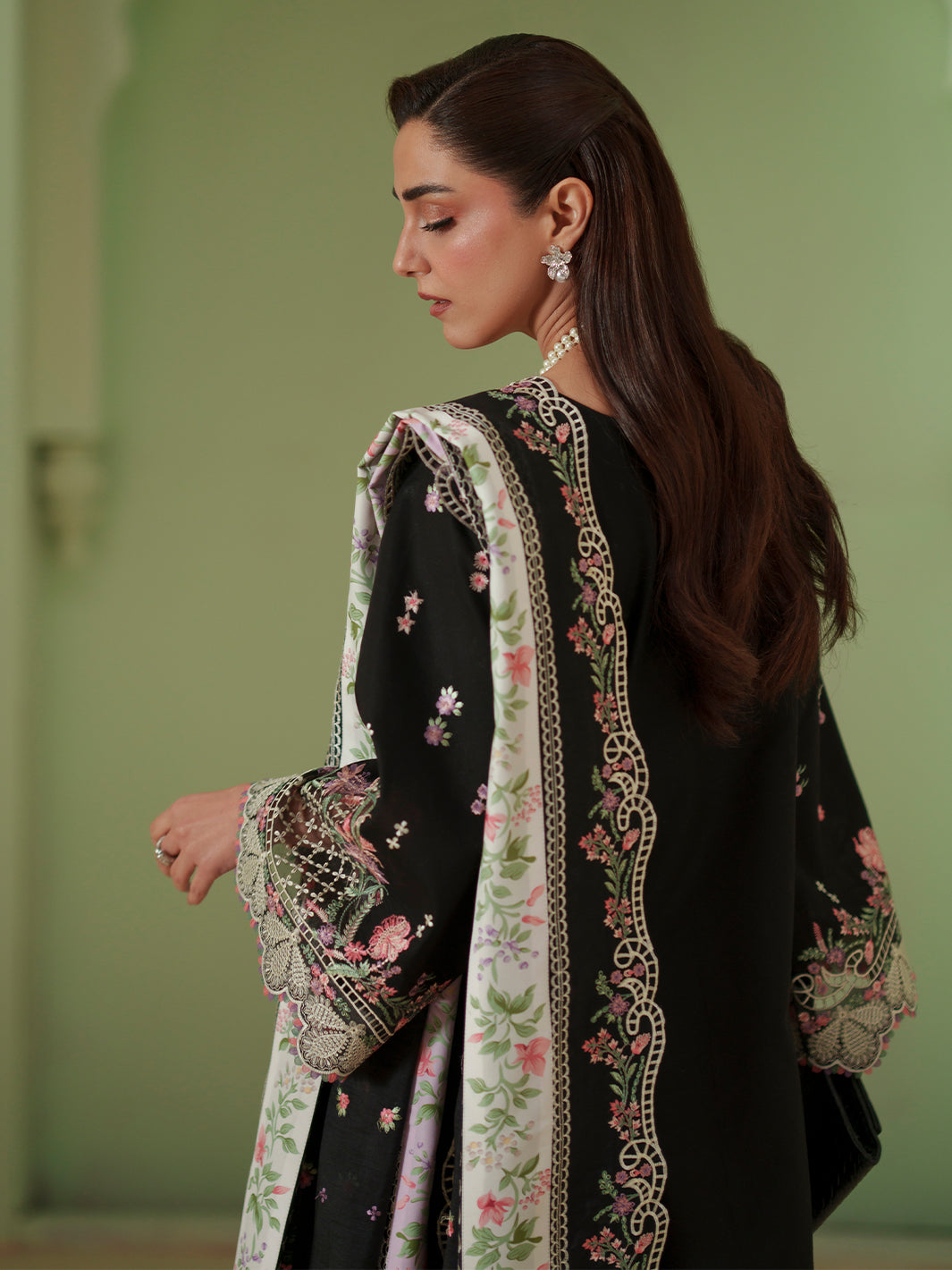Bin Ilyas | Mashriq Luxury Lawn 26 | D-112-B, image 3