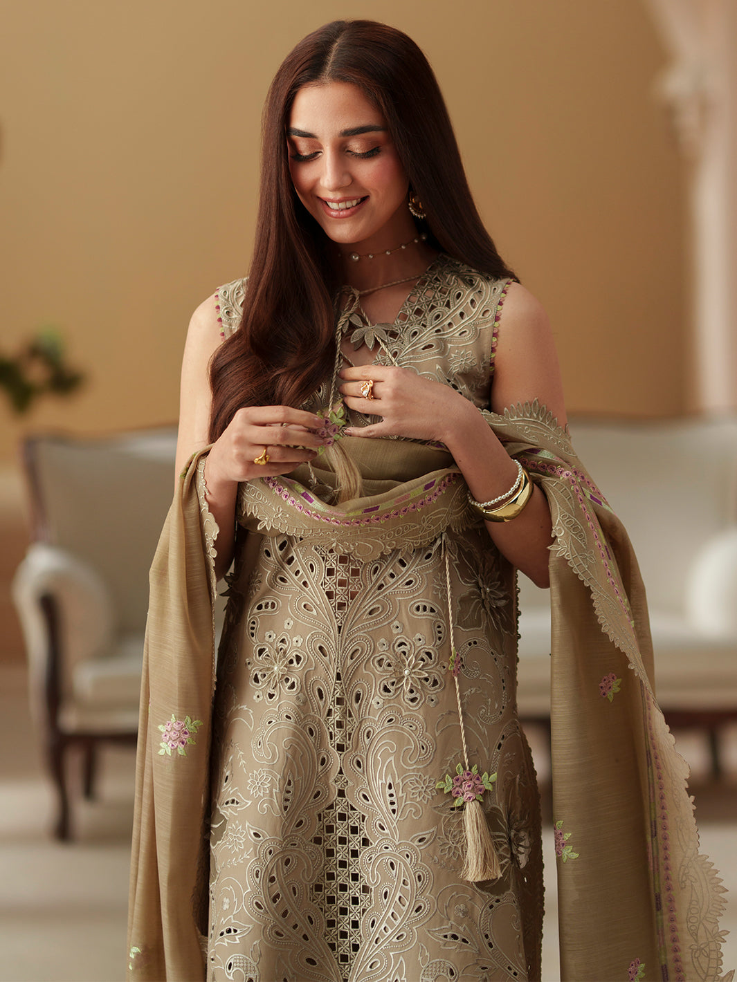 Bin Ilyas | Mashriq Luxury Lawn 26 | D-113-A, image 3