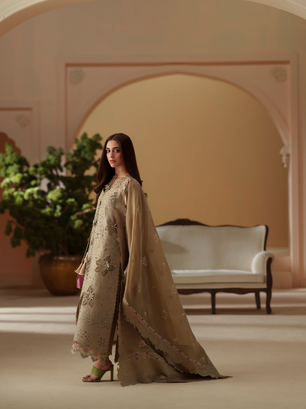Bin Ilyas | Mashriq Luxury Lawn 26 | D-113-A, image 2