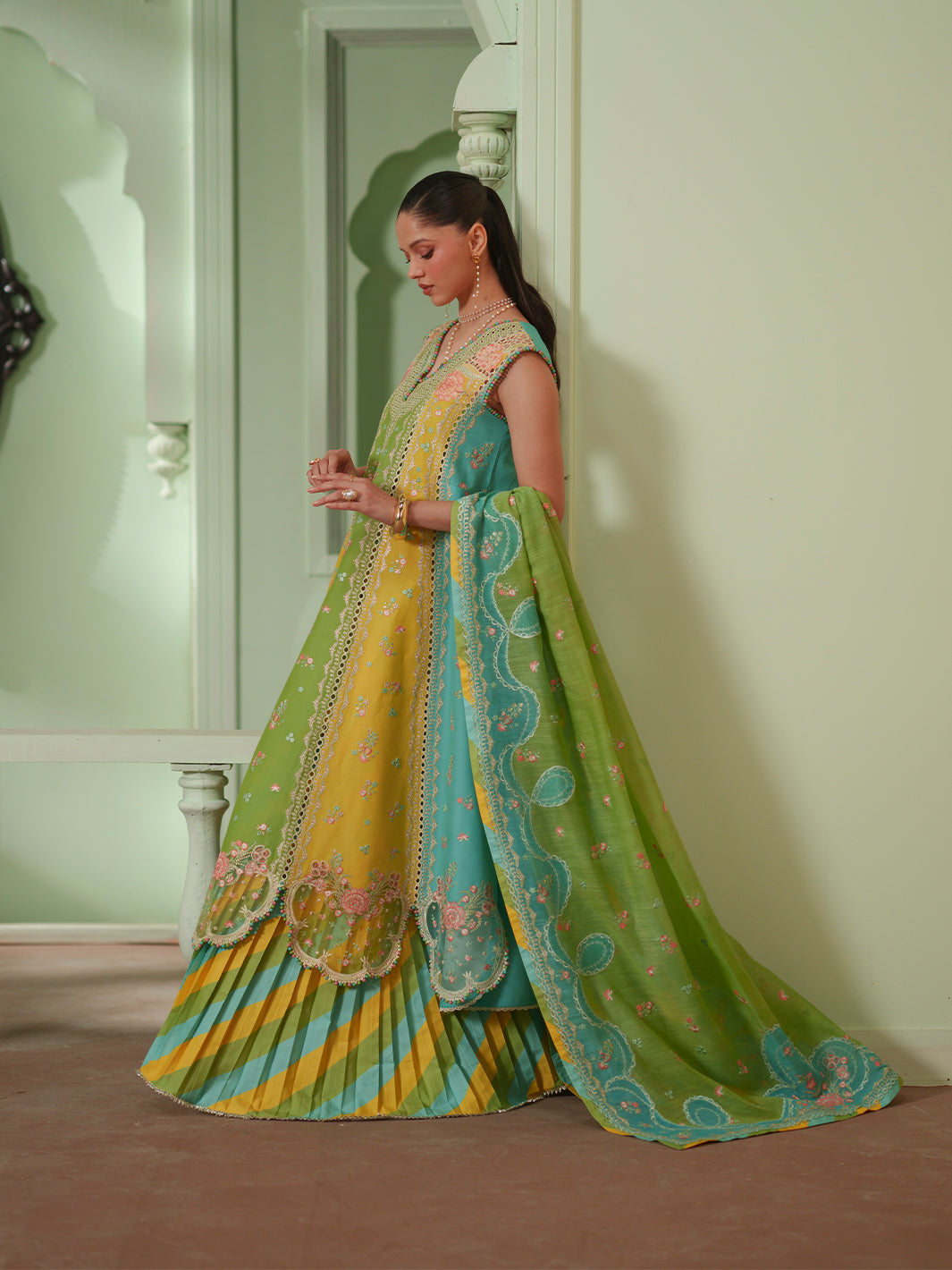 Bin Ilyas | Mashriq Luxury Lawn 26 | D-114-A, image 6