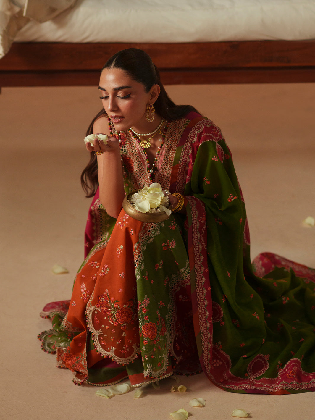 Bin Ilyas | Mashriq Luxury Lawn 26 | D-114-B, image 7