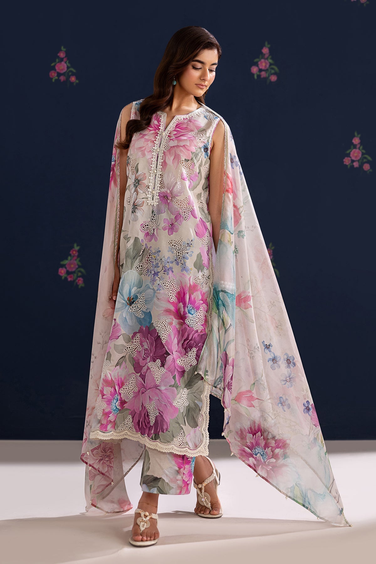 Baroque | Luxury Summer Pret | UF-4458, image 3