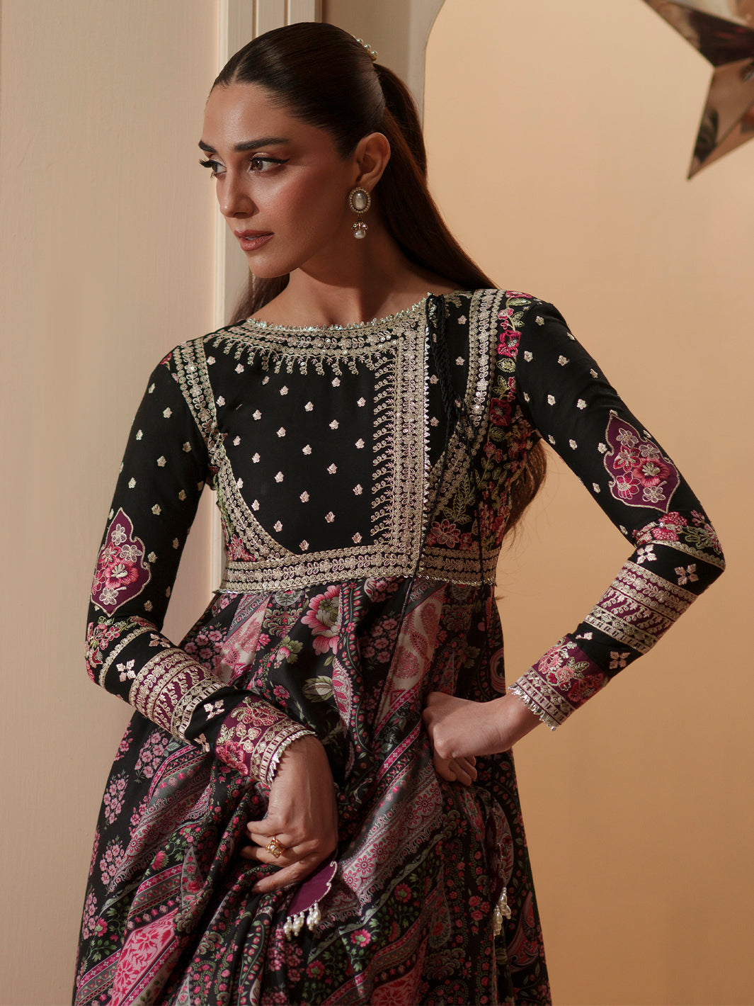 Bin Ilyas | Mashriq Luxury Lawn 26 | D-115-B-2