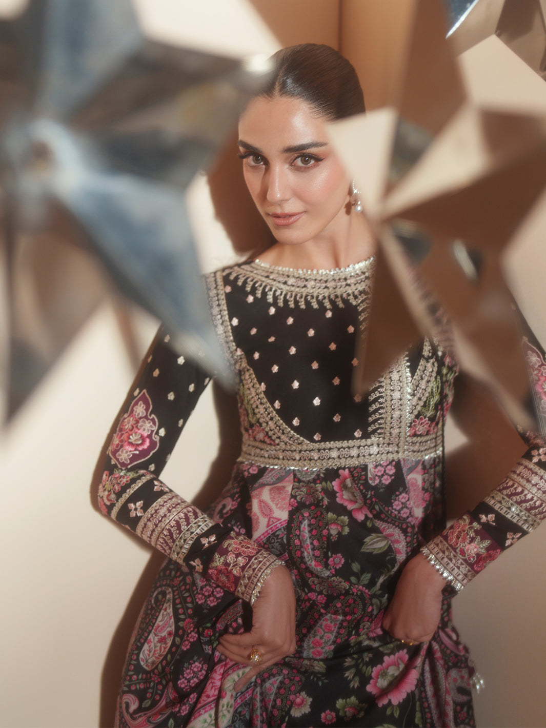 Bin Ilyas | Mashriq Luxury Lawn 26 | D-115-B-5