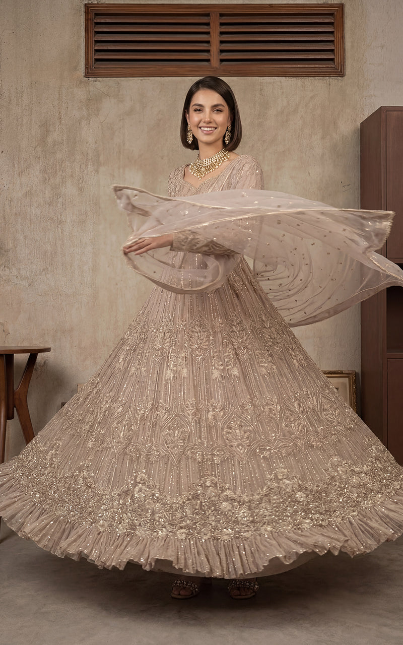 Threads and Motifs | Formal Outfits | 9658.2, image 6
