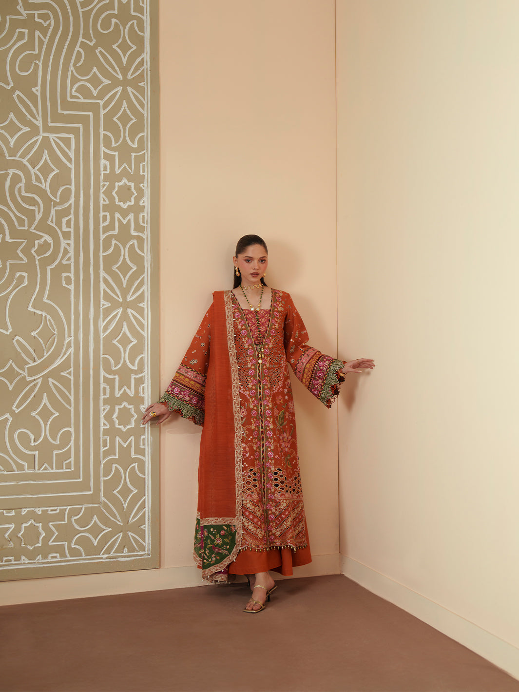 Bin Ilyas | Mashriq Luxury Lawn 26 | D-116-A, image 4