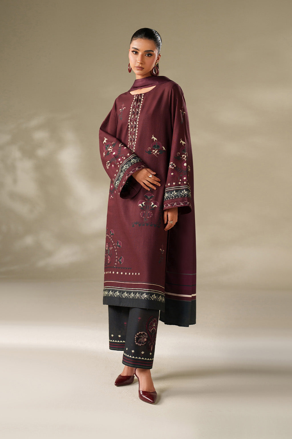 Iznik | Winter Chapter 25 | UE-570 Printed Khaddar