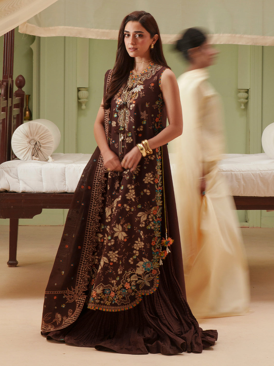 Bin Ilyas | Mashriq Luxury Lawn 26 | D-117-B, image 5