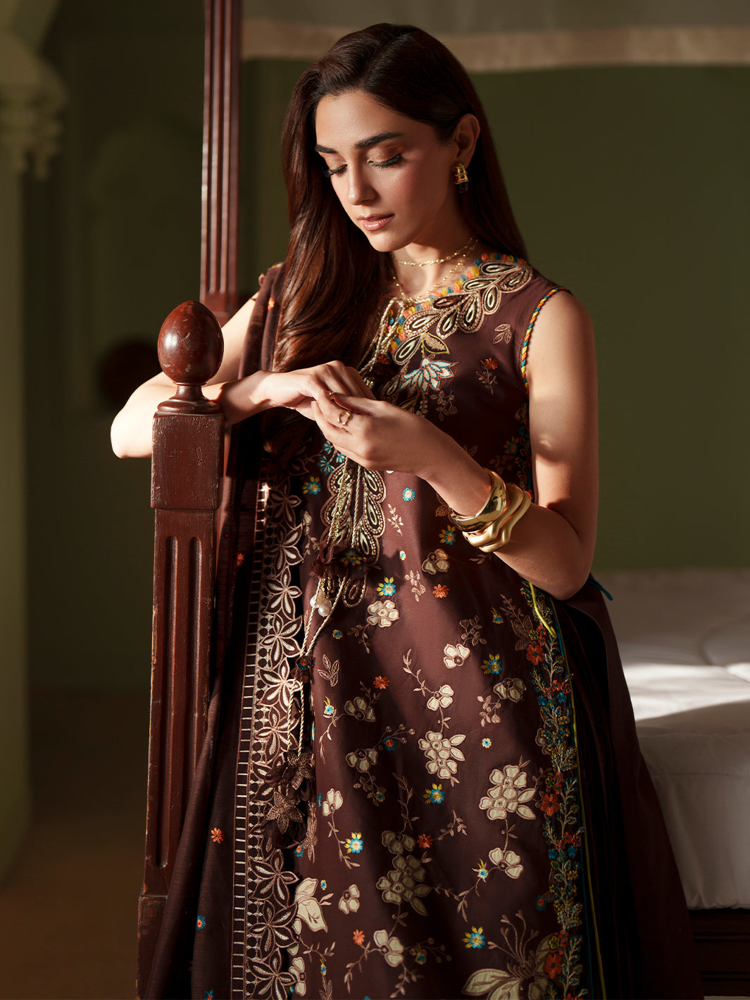Bin Ilyas | Mashriq Luxury Lawn 26 | D-117-B, image 3