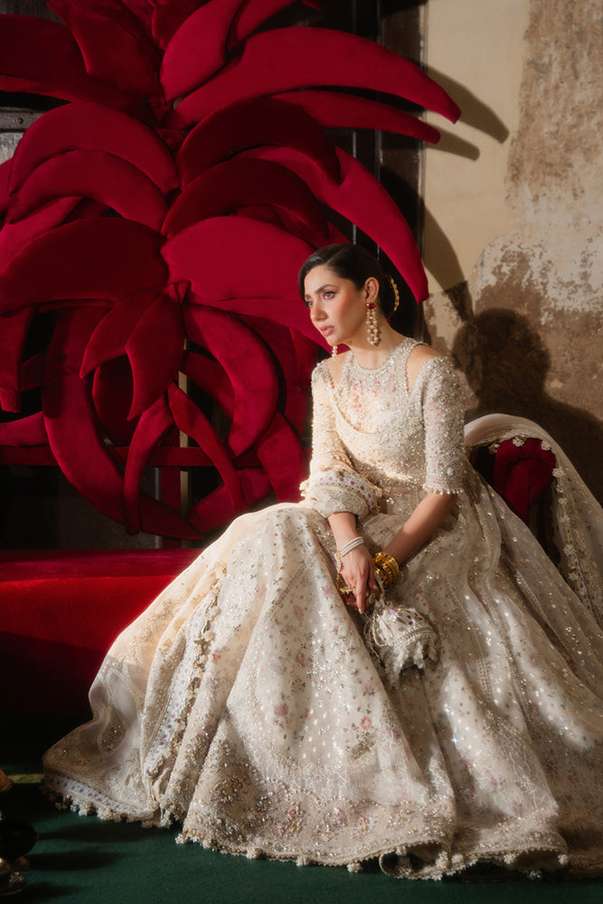Suffuse | Freeshia Wedding Formals | ISHANI, image 5