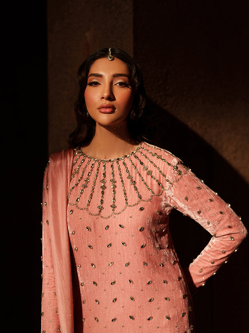 Caia | Luxury Velvet Edit 25 | Nora (Pink), image 3
