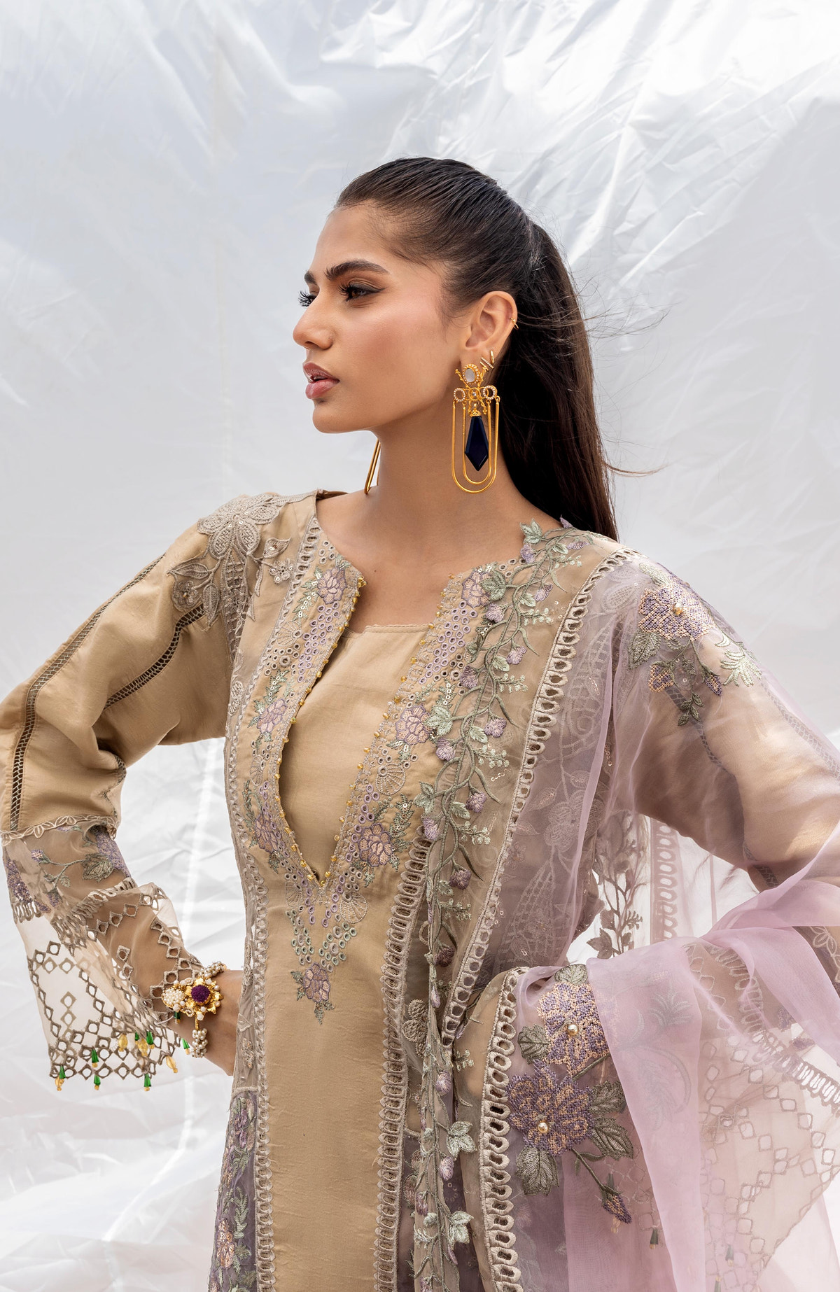 Al Zohaib | Mahiymaan Luxury Lawn 26 | MLL-26-12, image 3