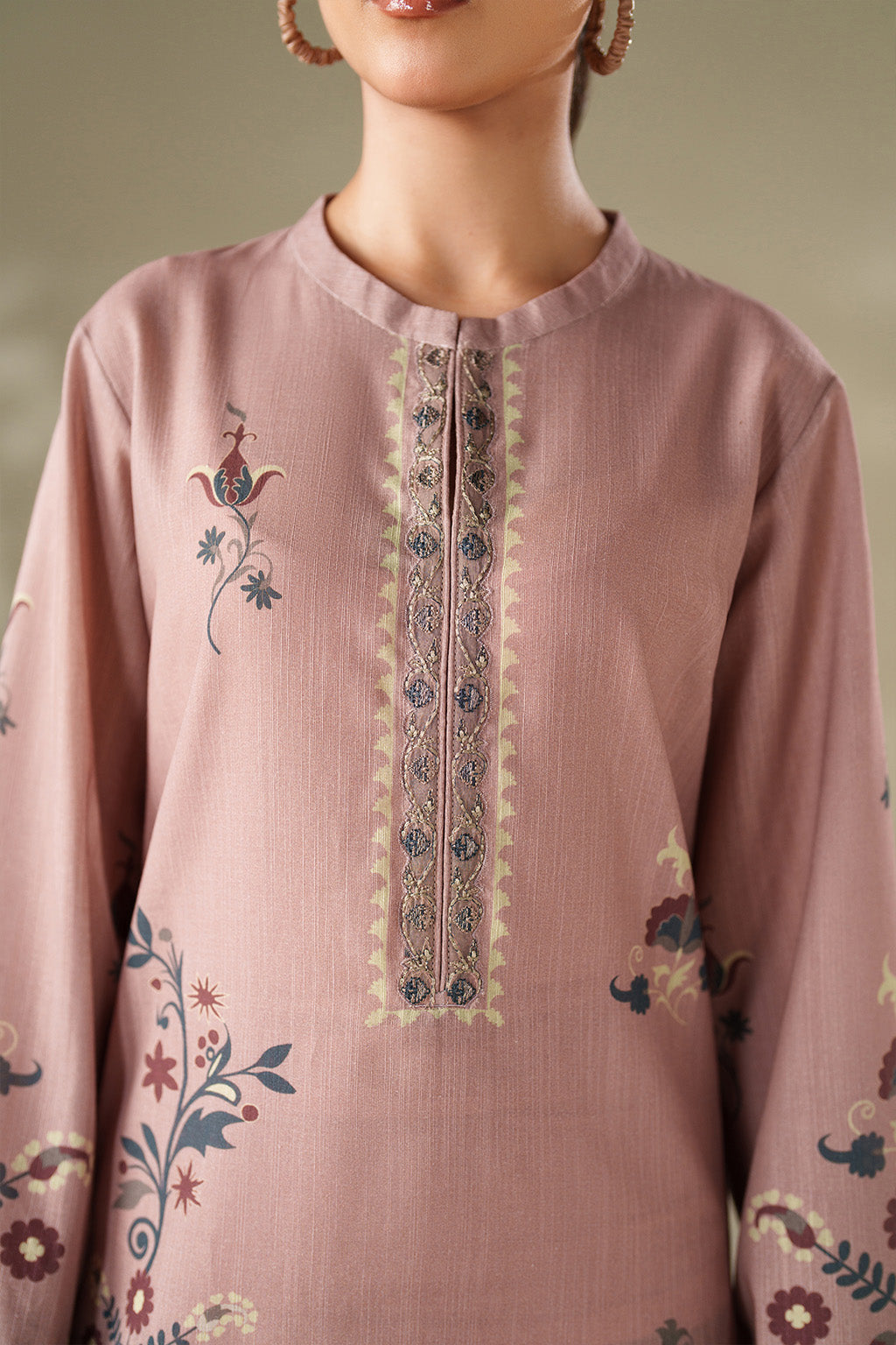 Iznik | Winter Chapter 25 | UE-569 Printed Khaddar-6