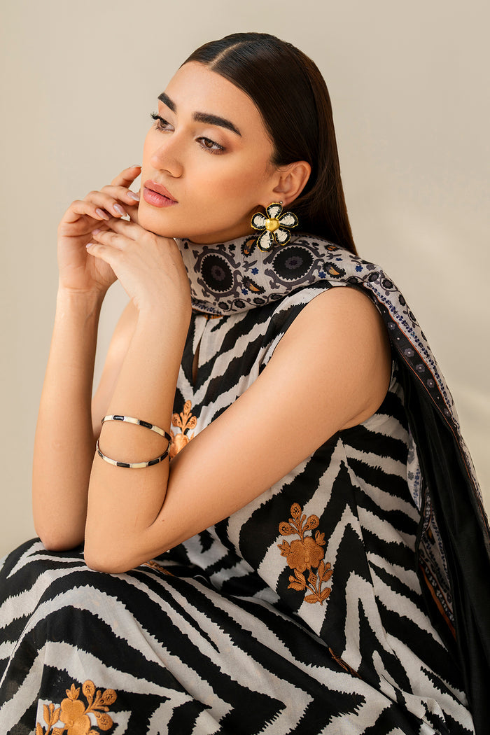Baroque | Luxury Pret Summer | UF-4206, image 4