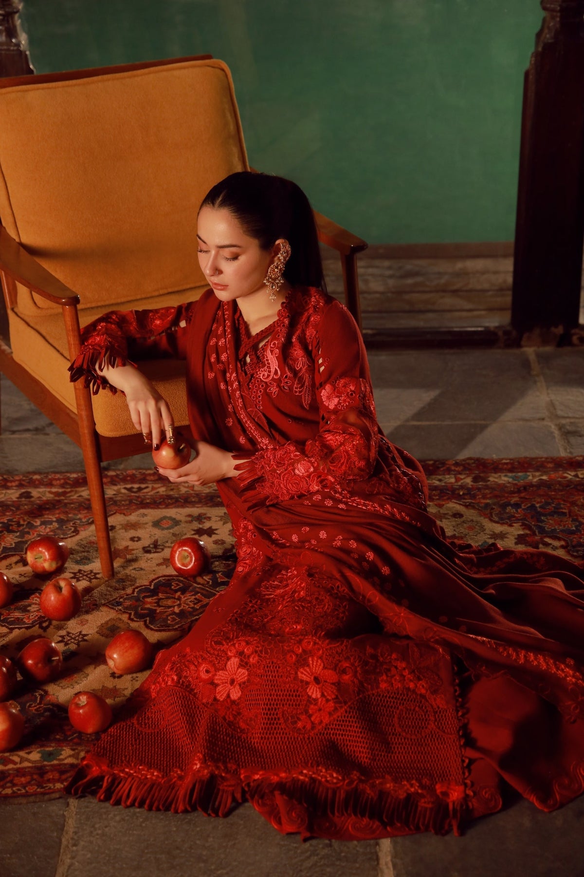 Maryam Hussain | Winter Shawl 25 | Riya, image 4