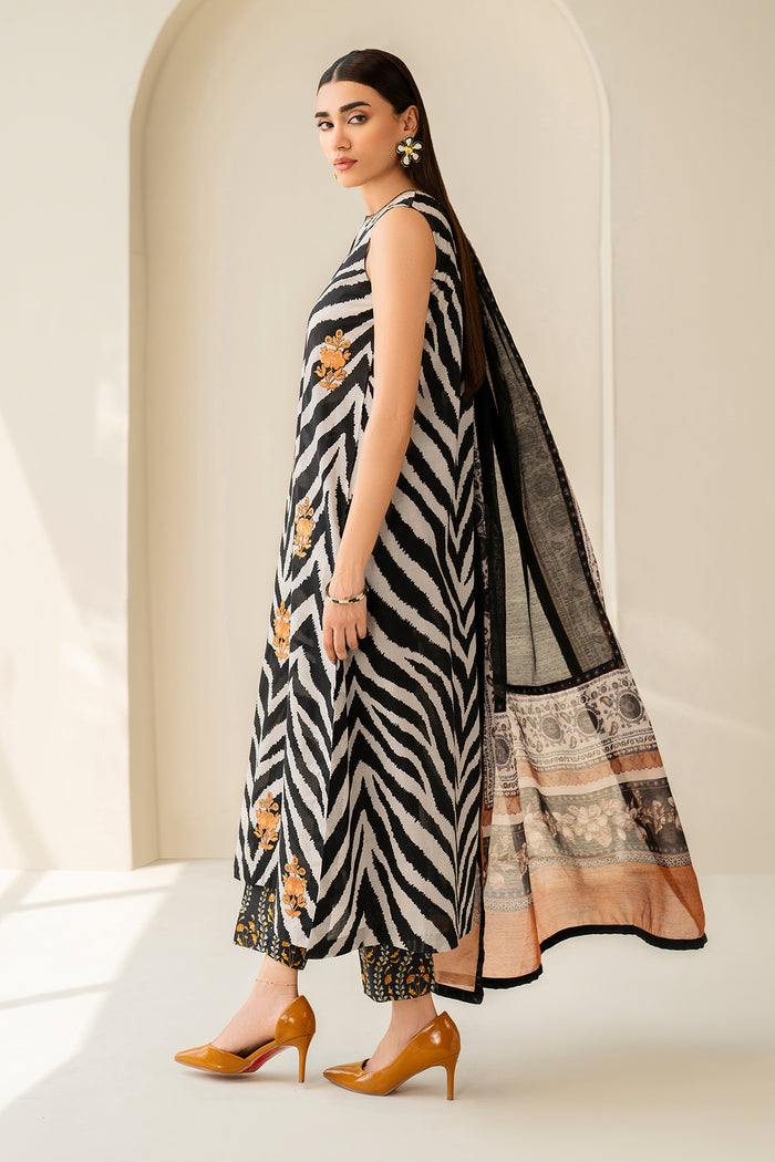 Baroque | Luxury Pret Summer | UF-4206, image 2