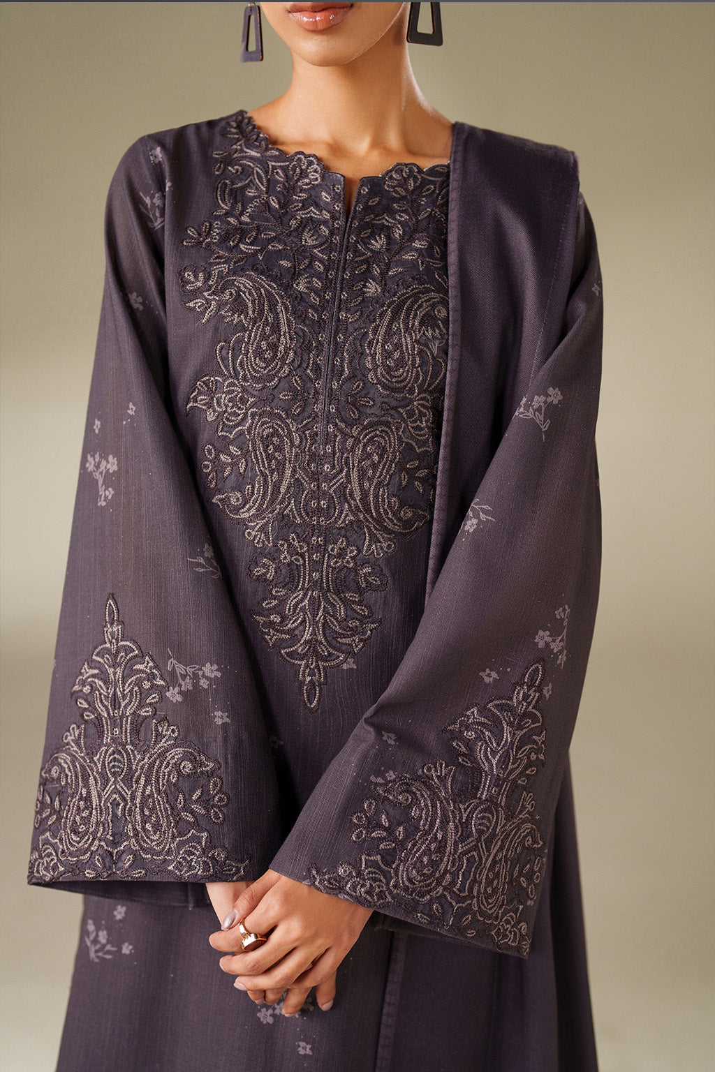 Iznik | Winter Chapter 25 | UE-558 Printed Khaddar, image 5