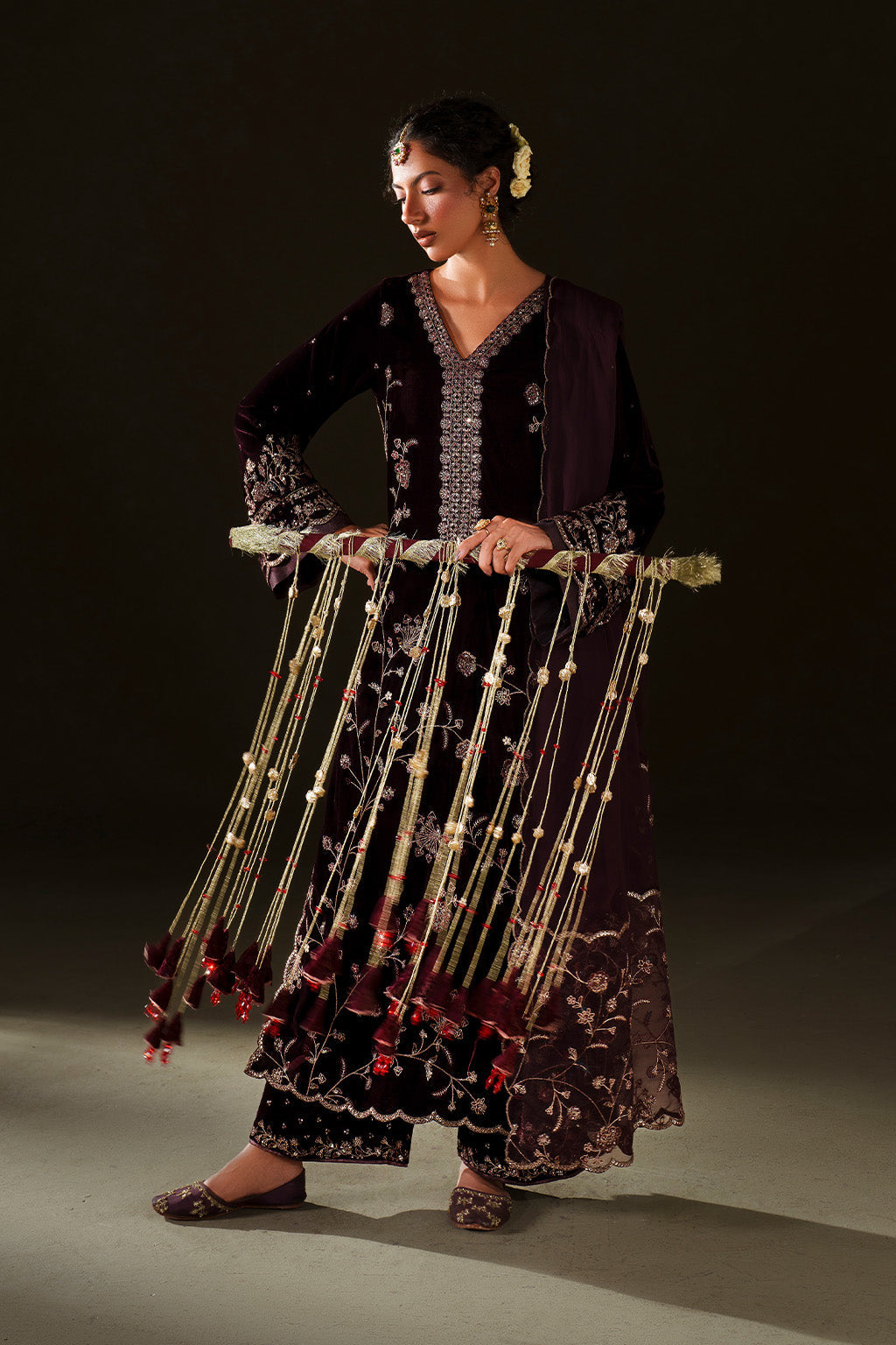 Iznik | Velvet 25 | IV-70 Embroidered Velvet, image 4