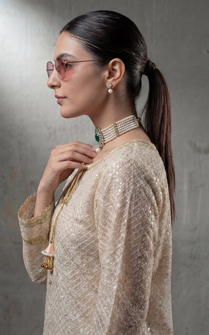 Threads and Motifs | Formal Outfits | 10573-5