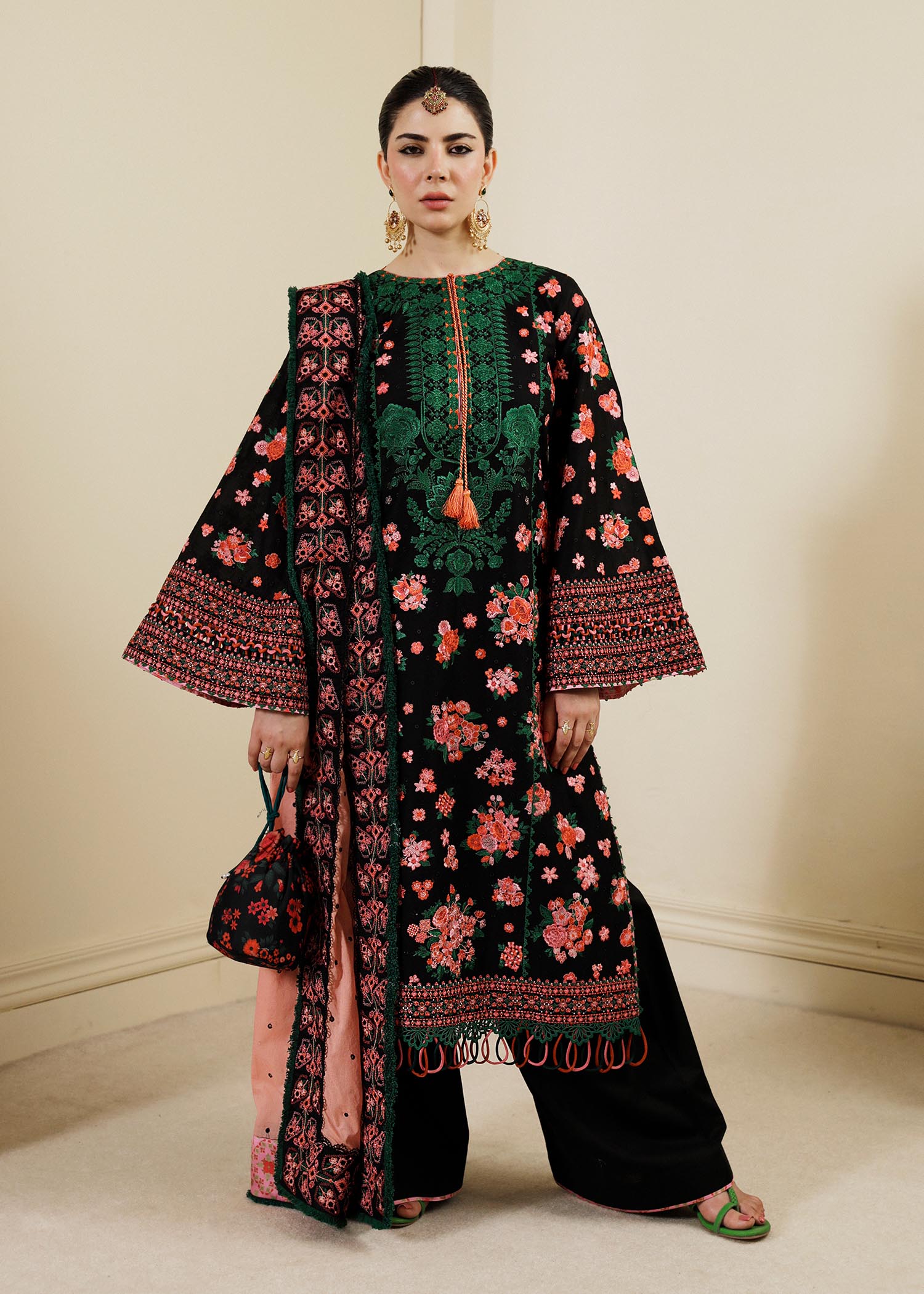 Hussain Rehar | Lawn SS 2023 | Noir