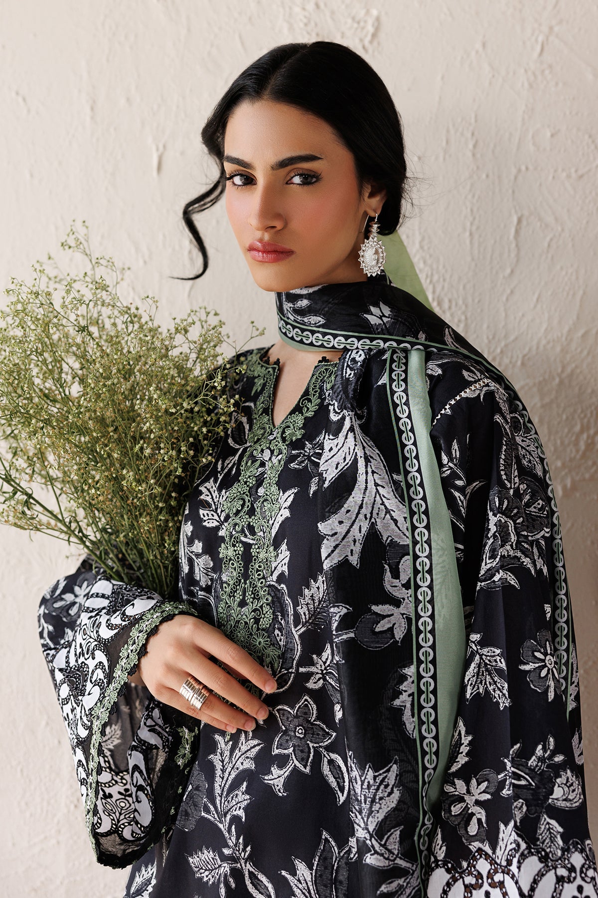 Baroque | Luxury Summer Pret | UF-4515, image 3