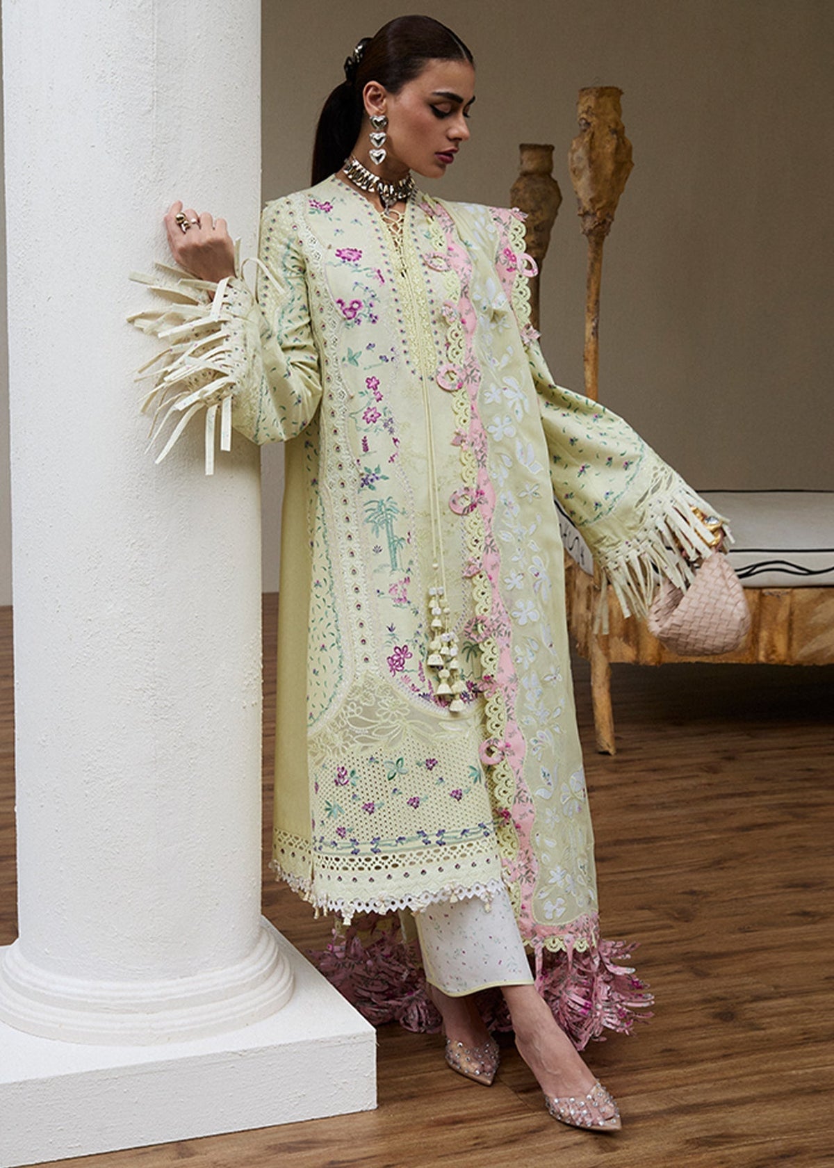 Suffuse Ferida lime yellow embroidered jacquard suit, photo 2
