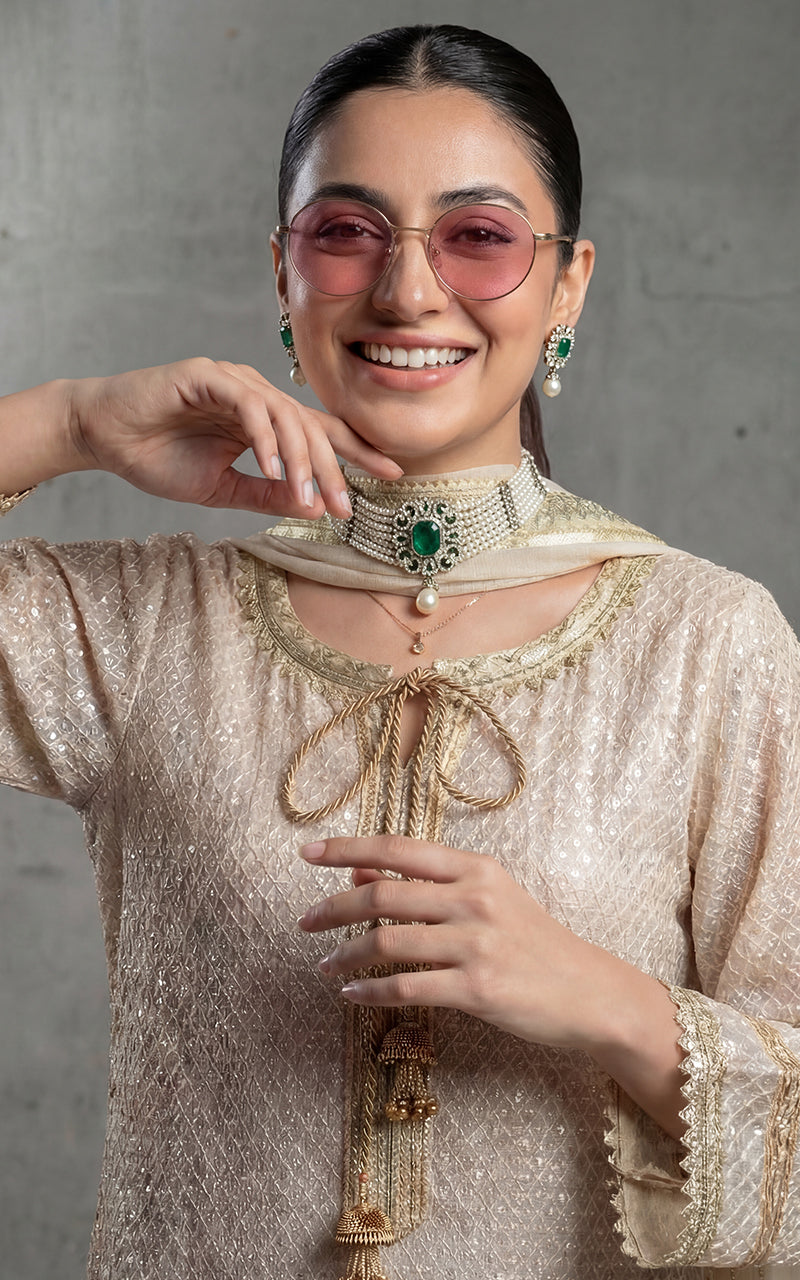 Threads and Motifs | Formal Outfits | 10573, image 3