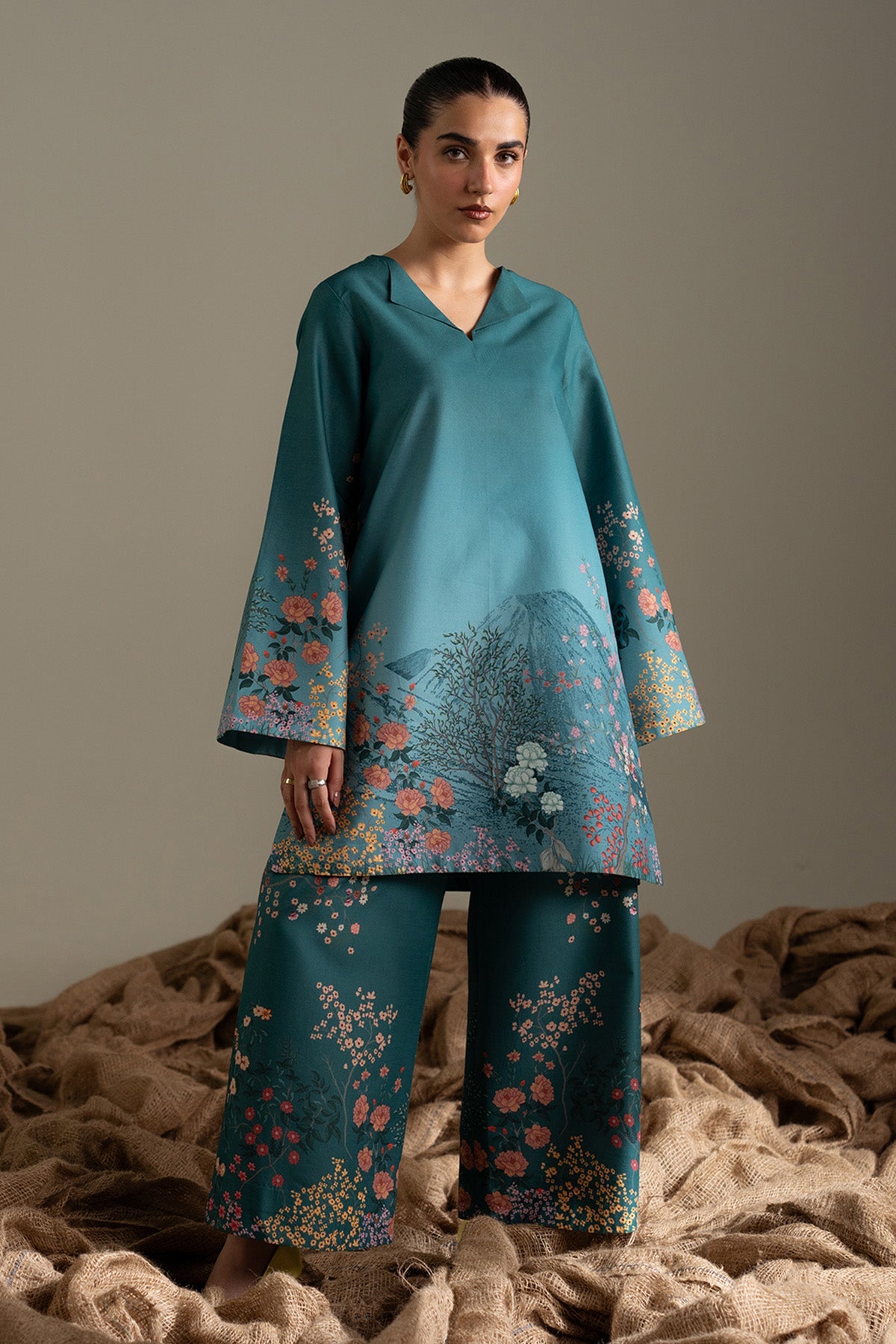 Afrozeh Frayed turquoise green lawn co-ord set