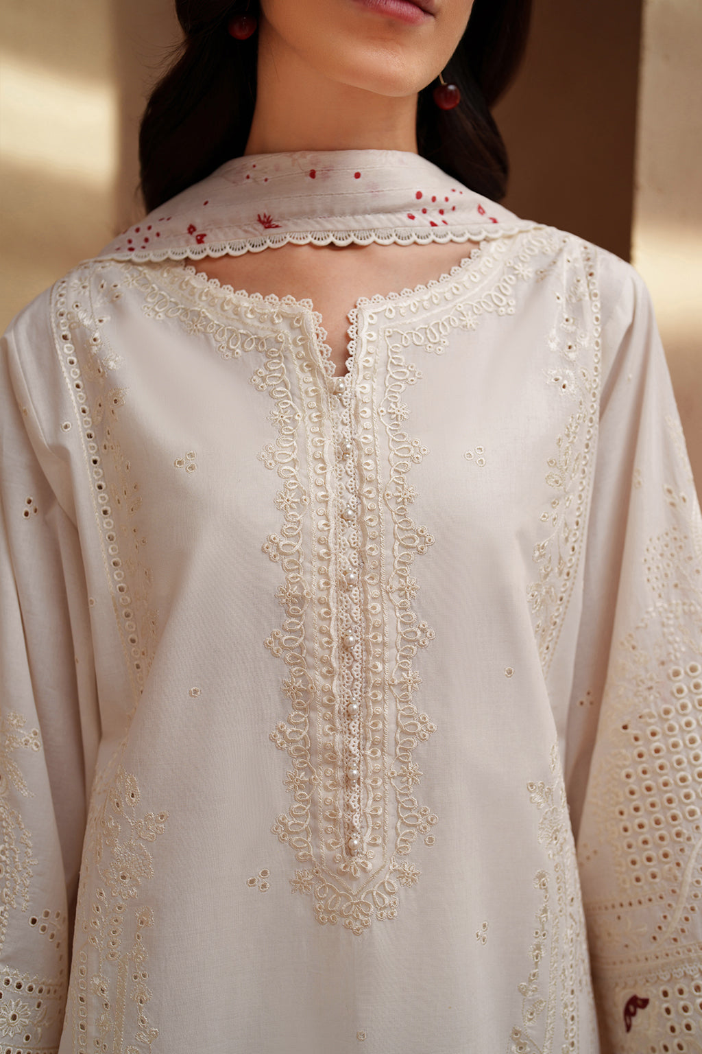 Iznik | Luxury Lawn 26 | EL-06-4