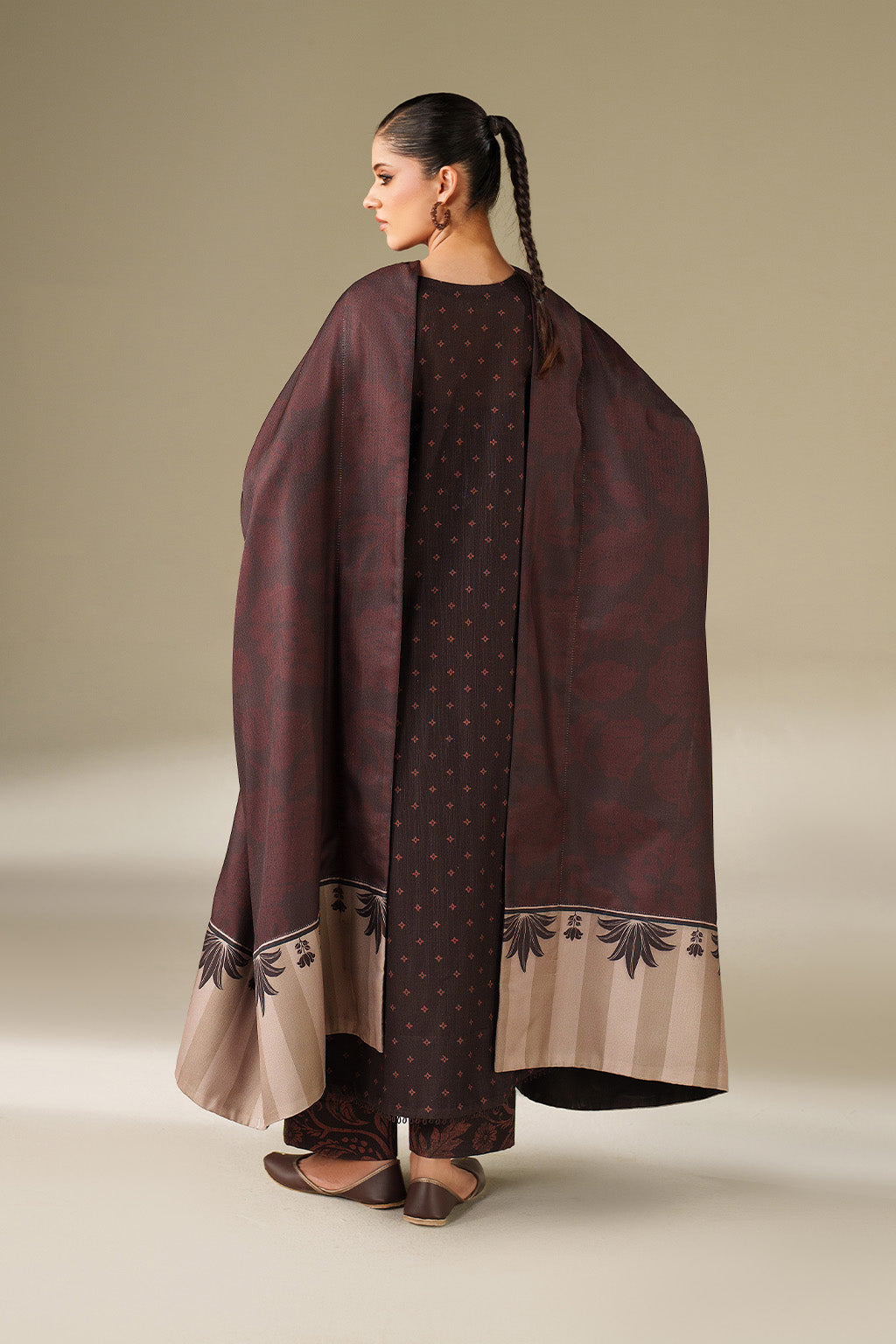 Iznik | Winter Chapter 25 | UE-559 Printed Khaddar, image 2