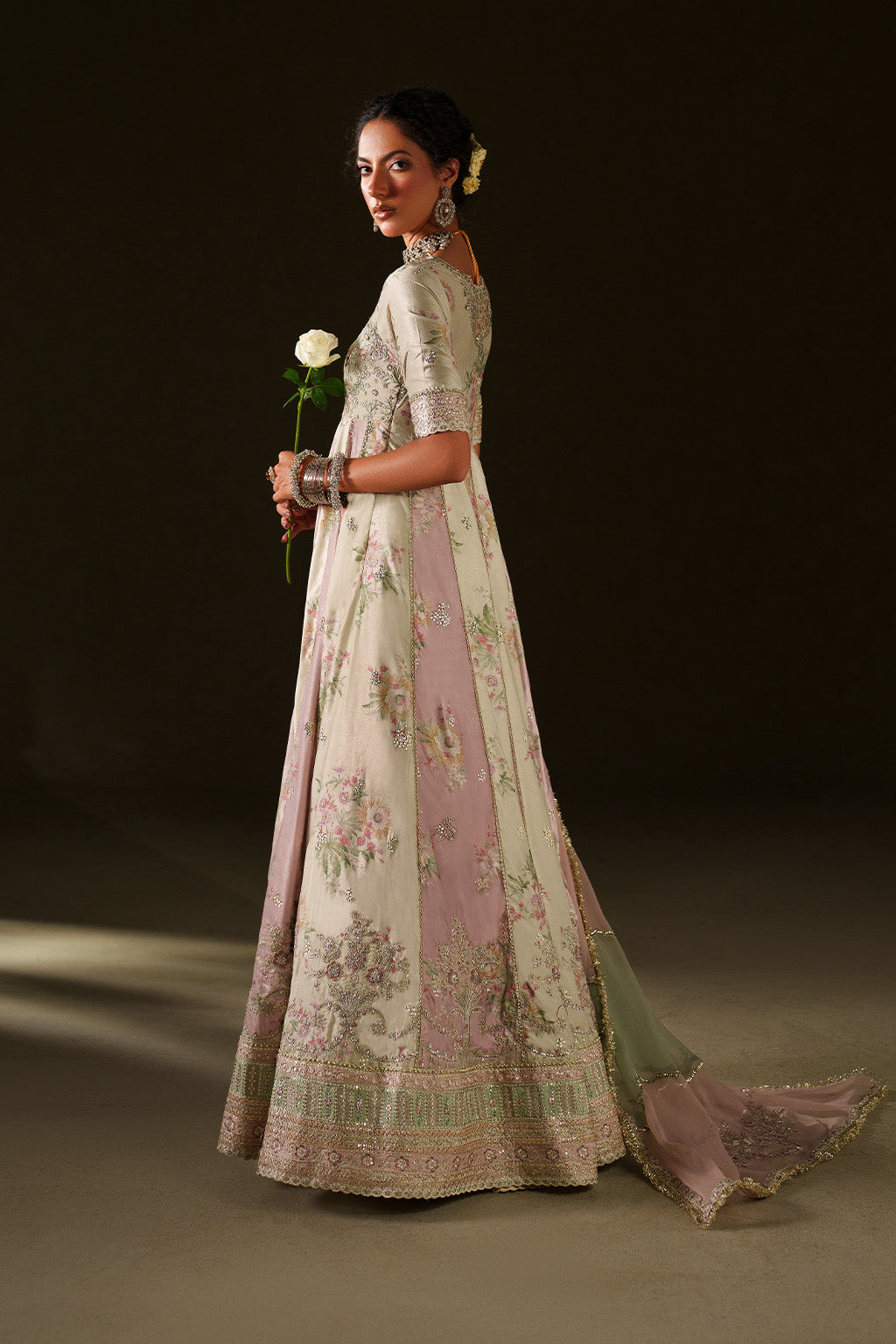 Iznik | Velvet 25 | IV-77 Embroidered Velvet-3